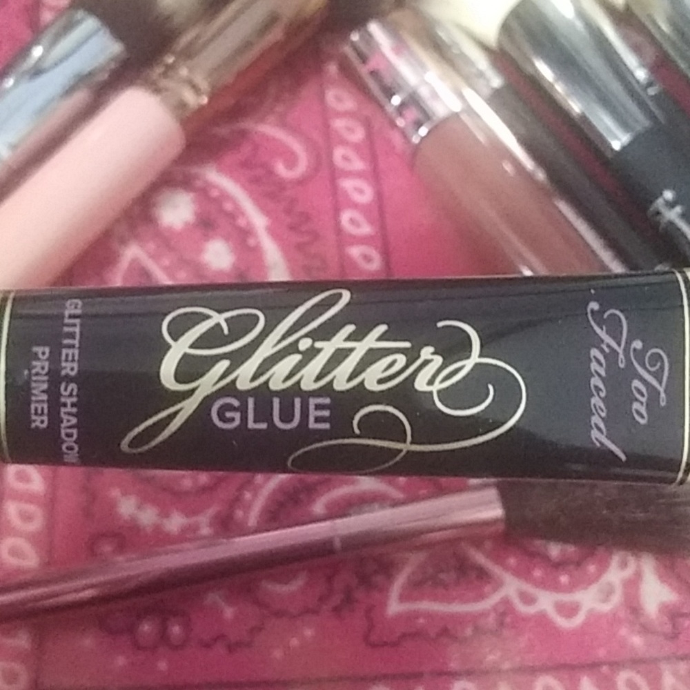 NWOT too face glitter glue